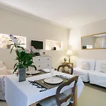 Quartier Latin Apartments