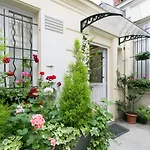 Quartier Latin Apartments